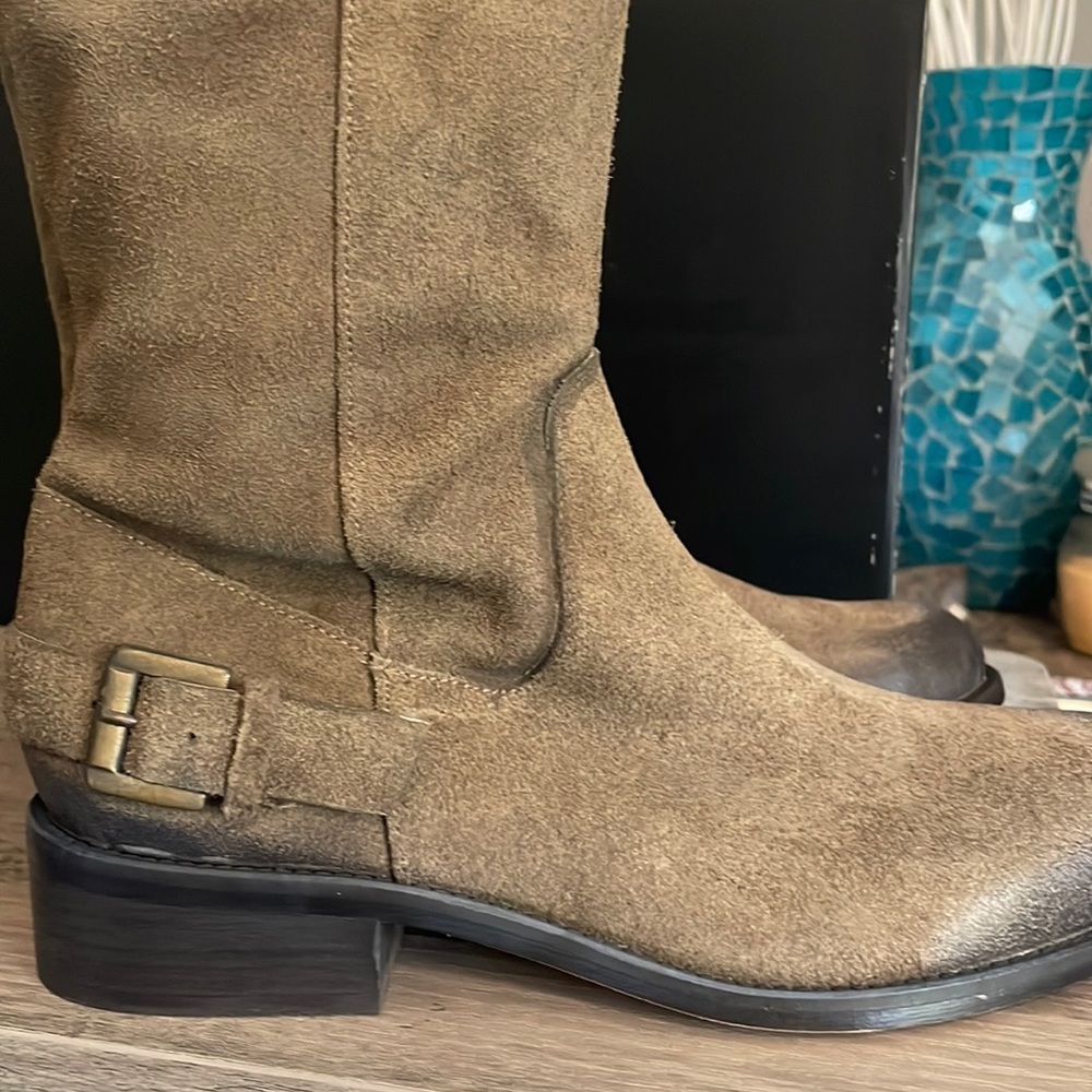 Steve Madden Luxe Tory Boot in Suede Brown - Picture 5 of 10